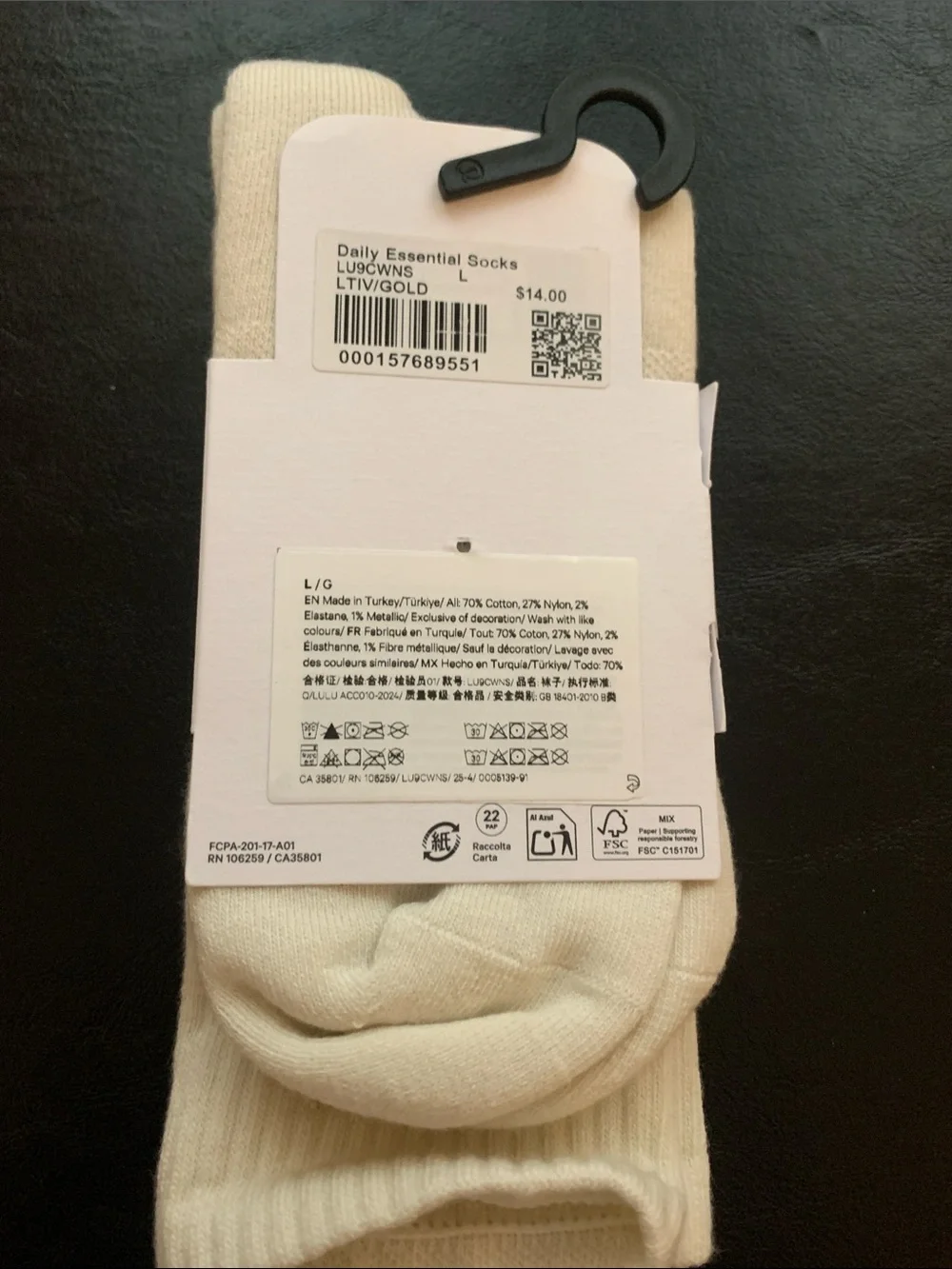 lululemon athletica Cream Crew Socks with Subtle Logo, Sz Large NWT